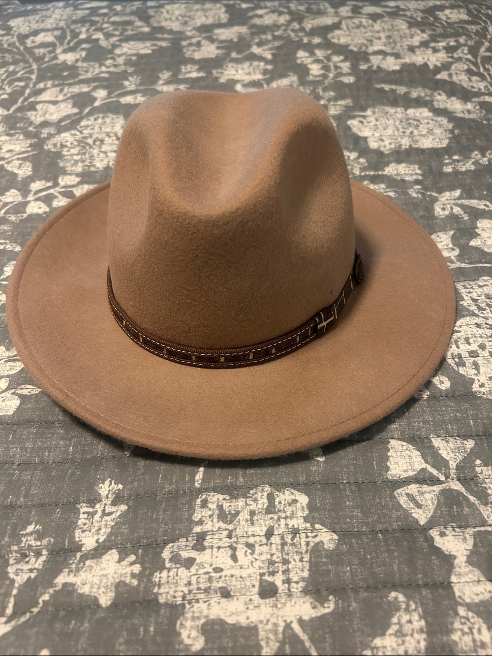 Classic Women's Wide-Brim Wool Fedora Hat - Brown